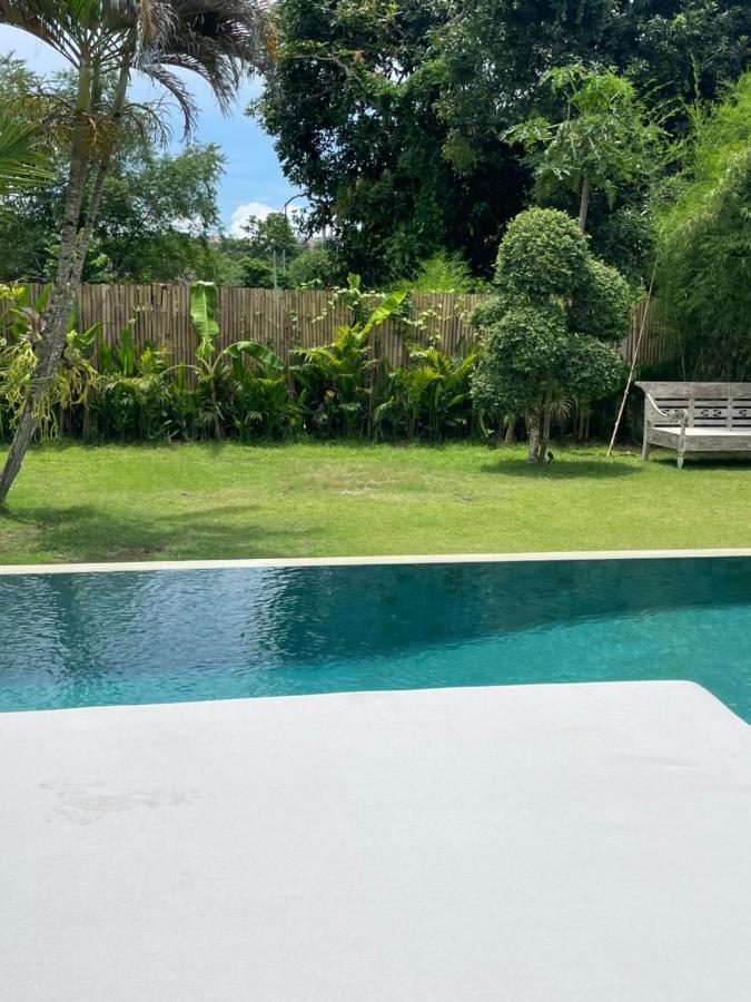 Hola Villa 4 Uluwatu Εξωτερικό φωτογραφία